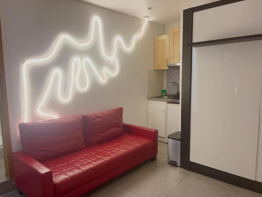 Le Neon Dijonnais Apartment